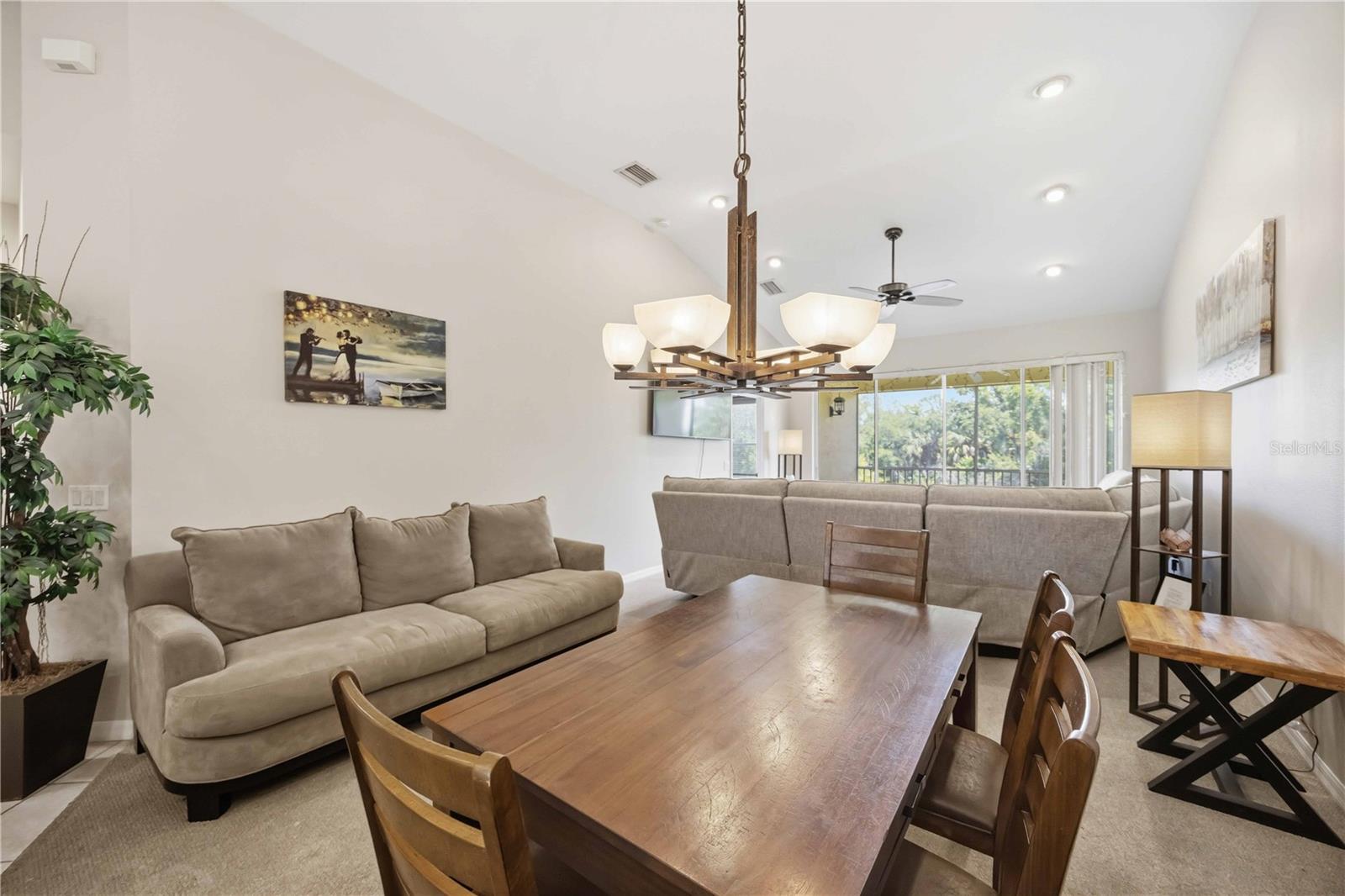 Listing Image #11