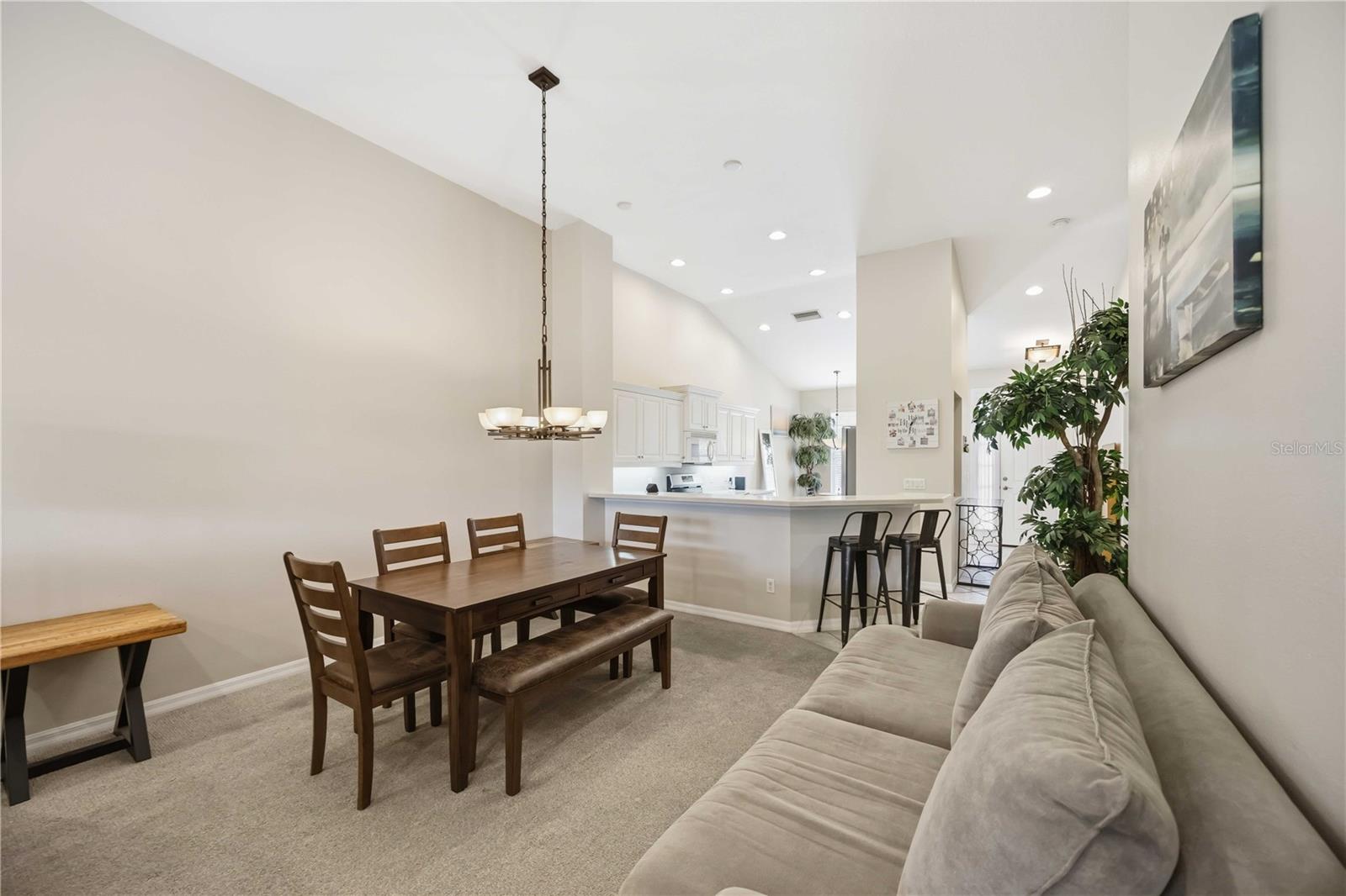 Listing Image #12