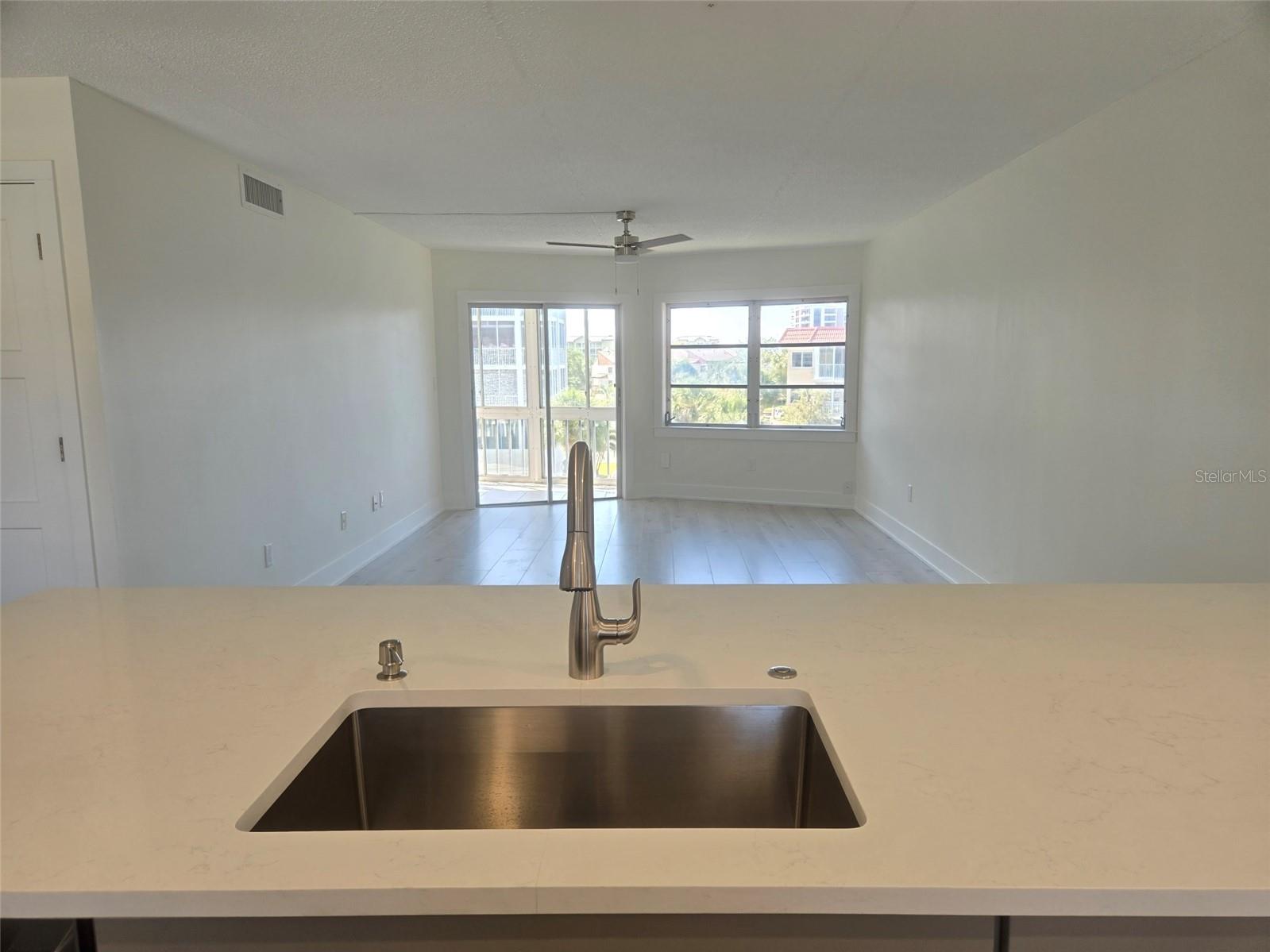Listing Image #11