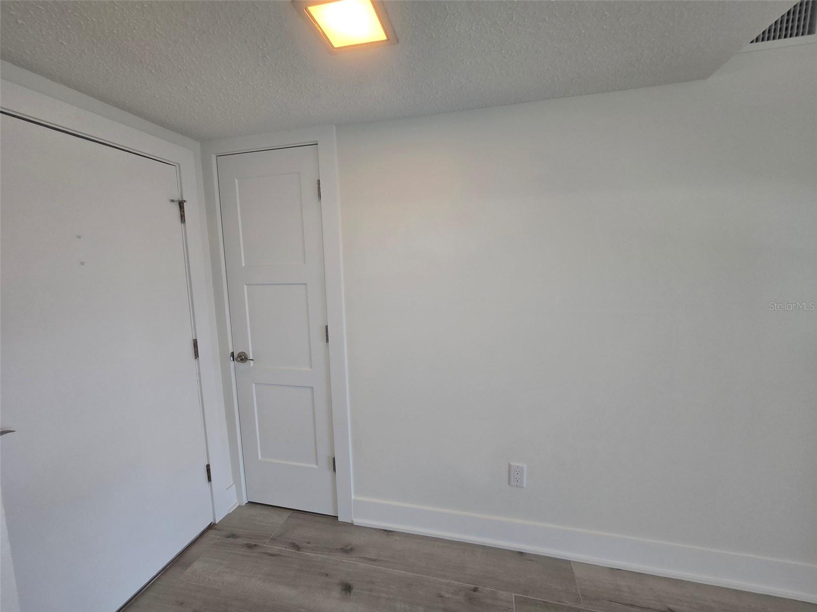 Listing Image #37