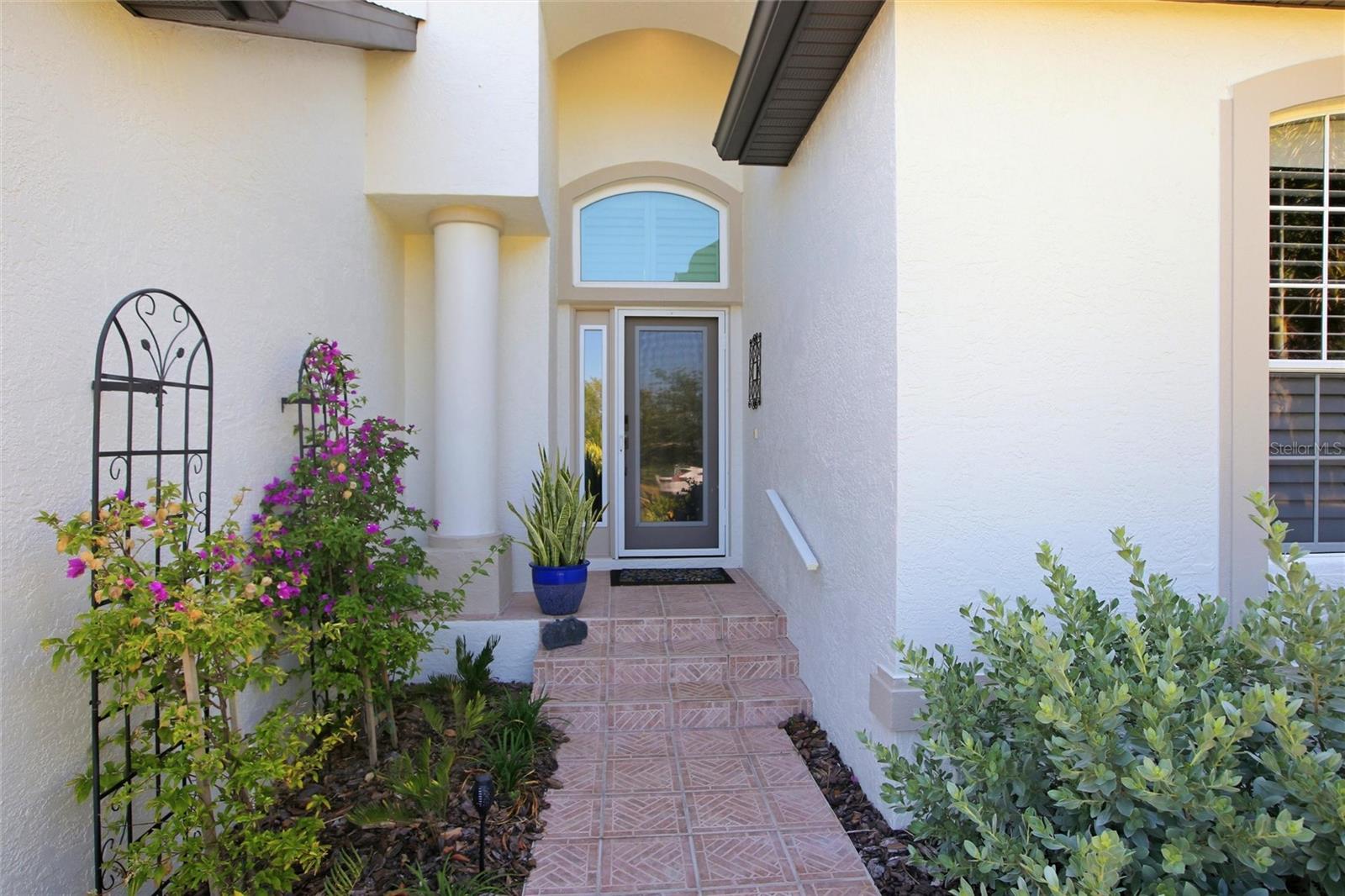Listing Image #10