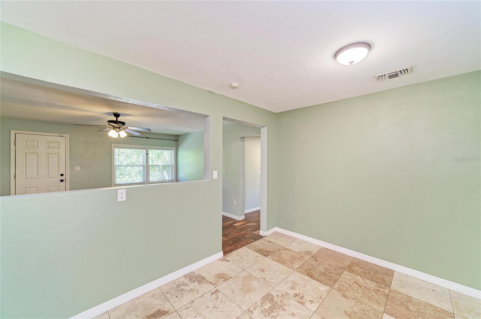 Listing Image #14