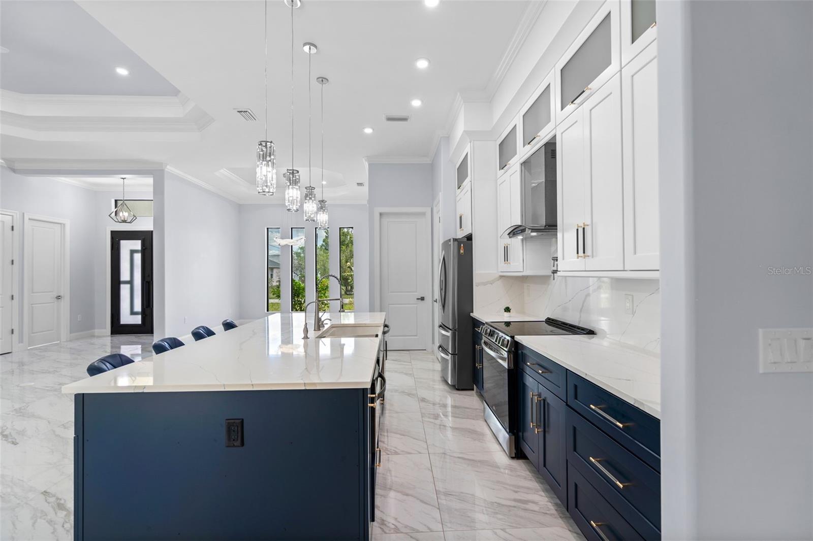 Listing Image #18