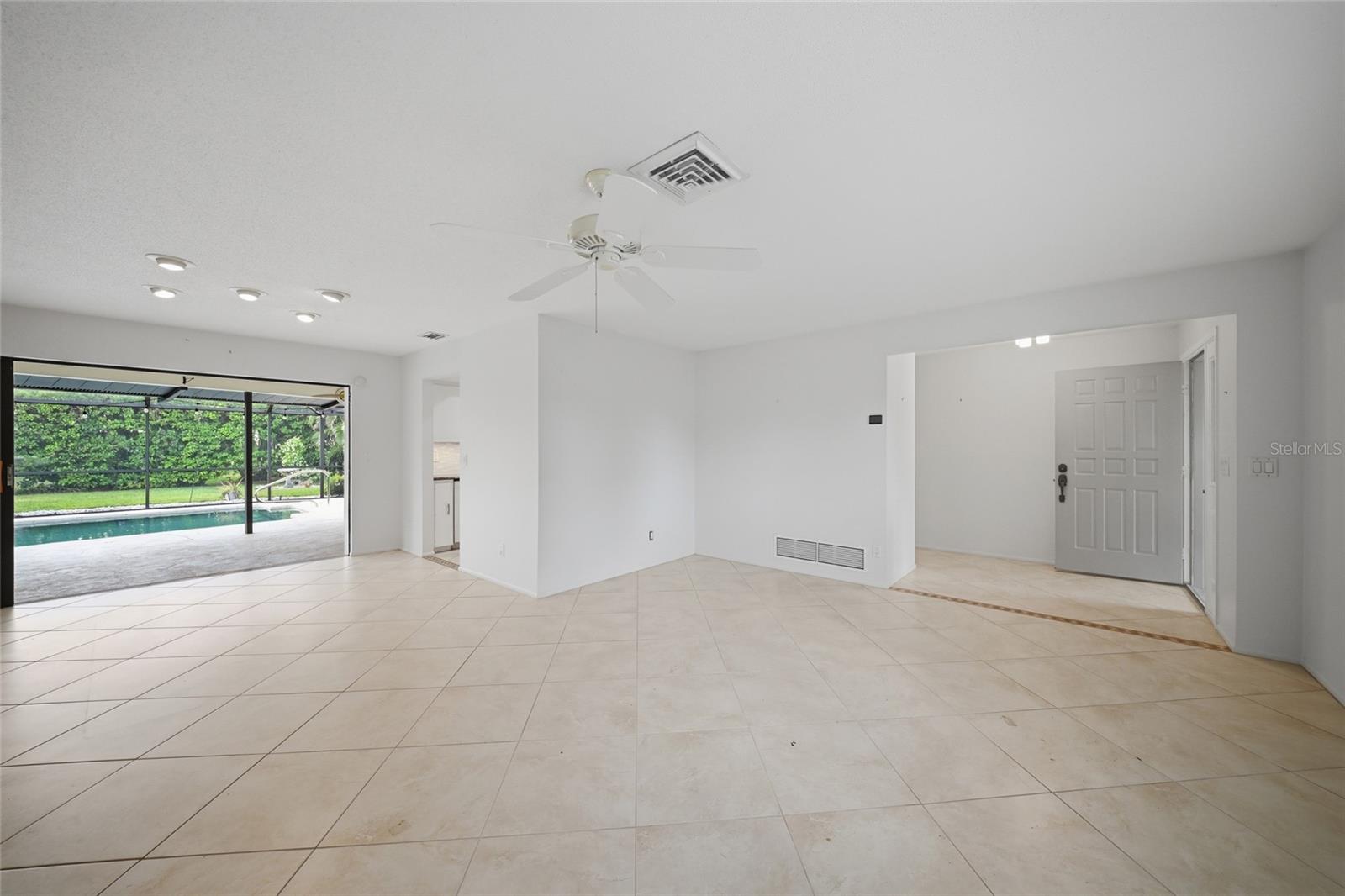 Listing Image #5