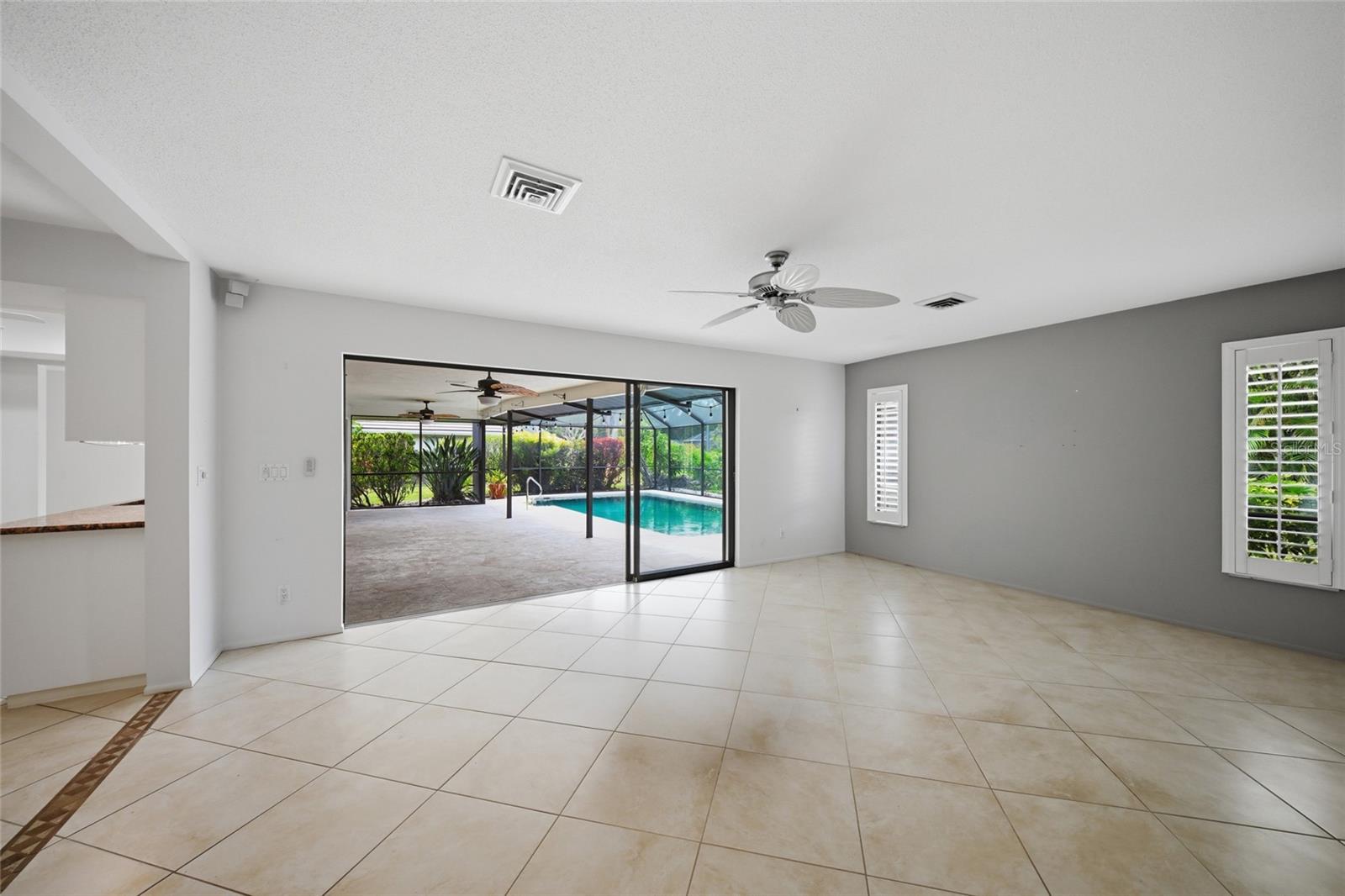 Listing Image #6