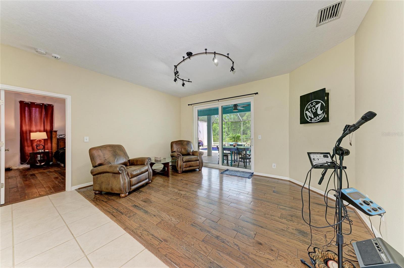 Listing Image #2