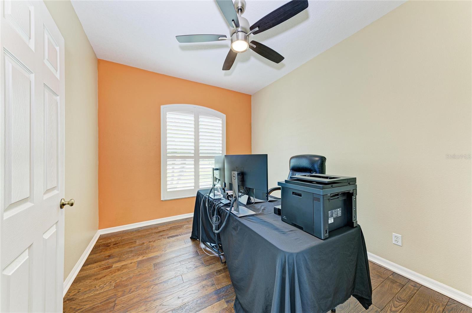Listing Image #8