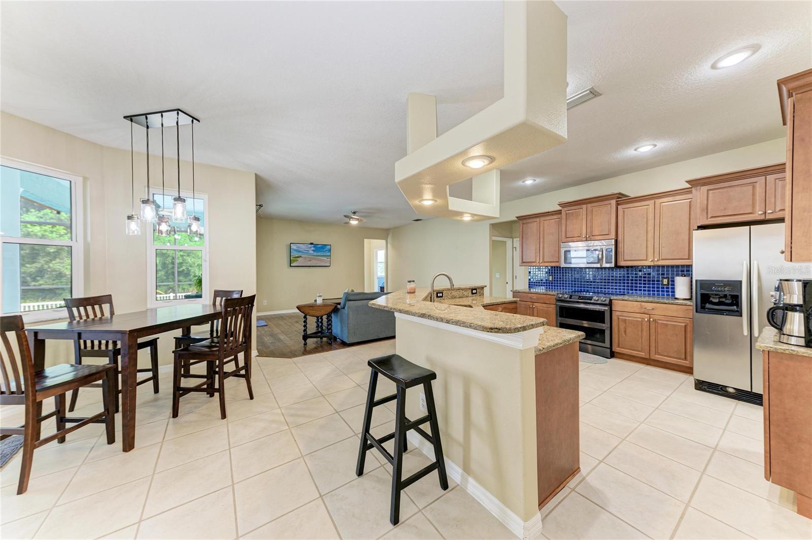 Listing Image #9