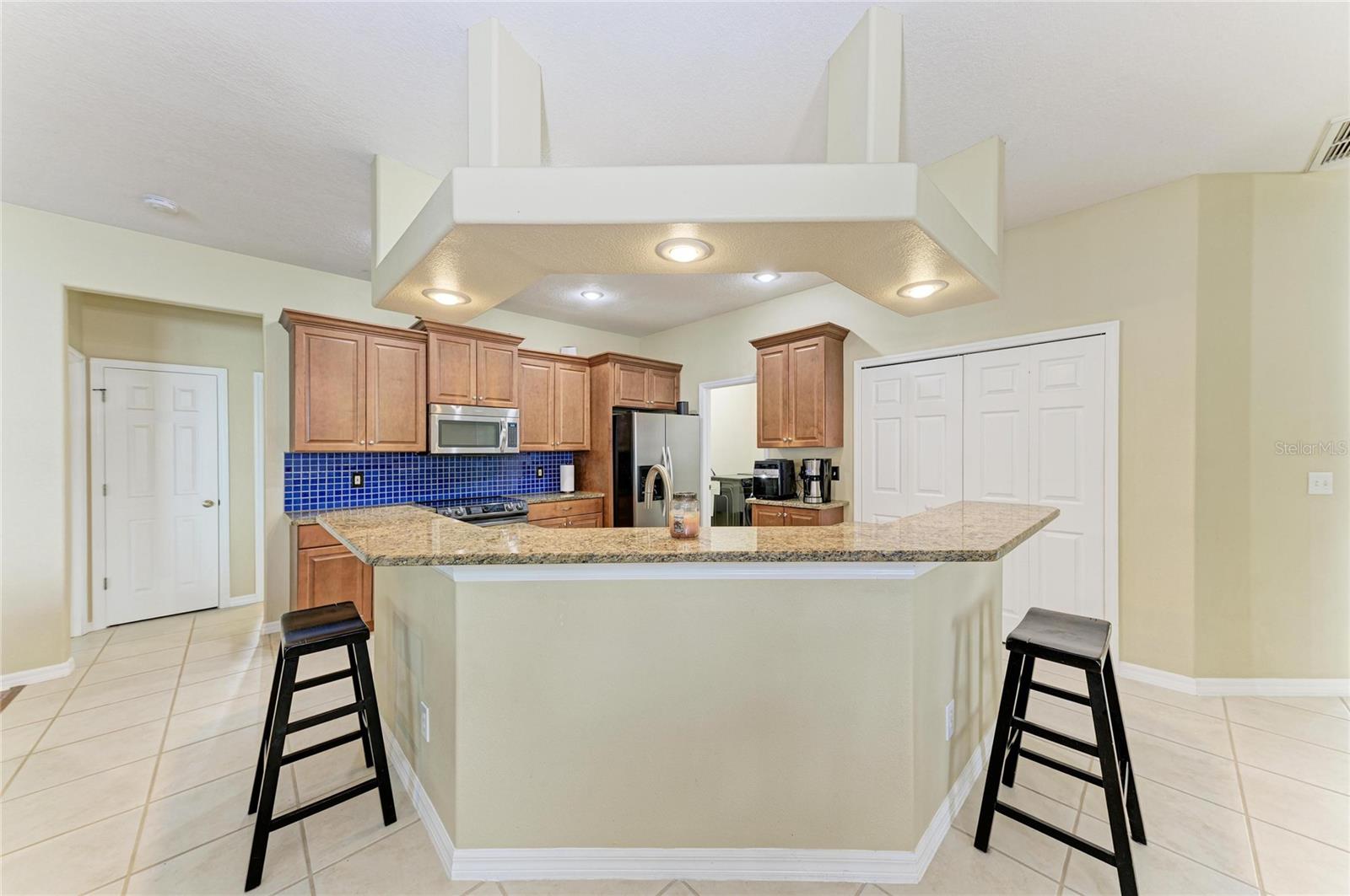Listing Image #10