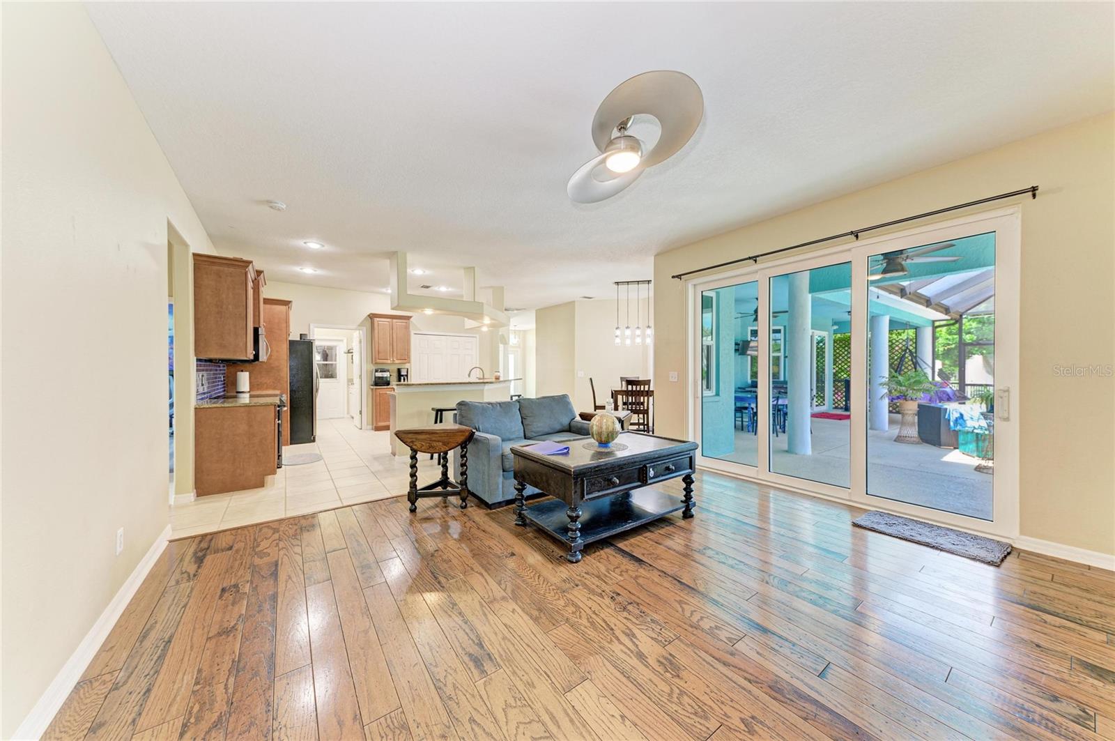 Listing Image #13
