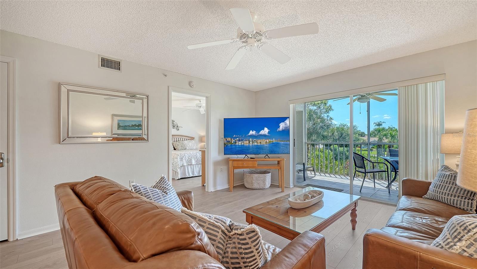 Listing Image #6