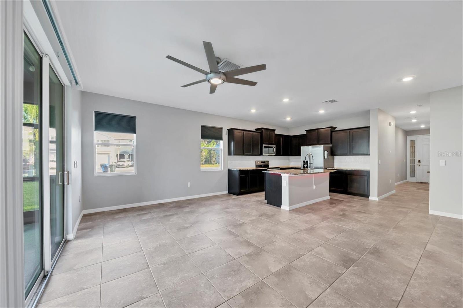 Listing Image #11