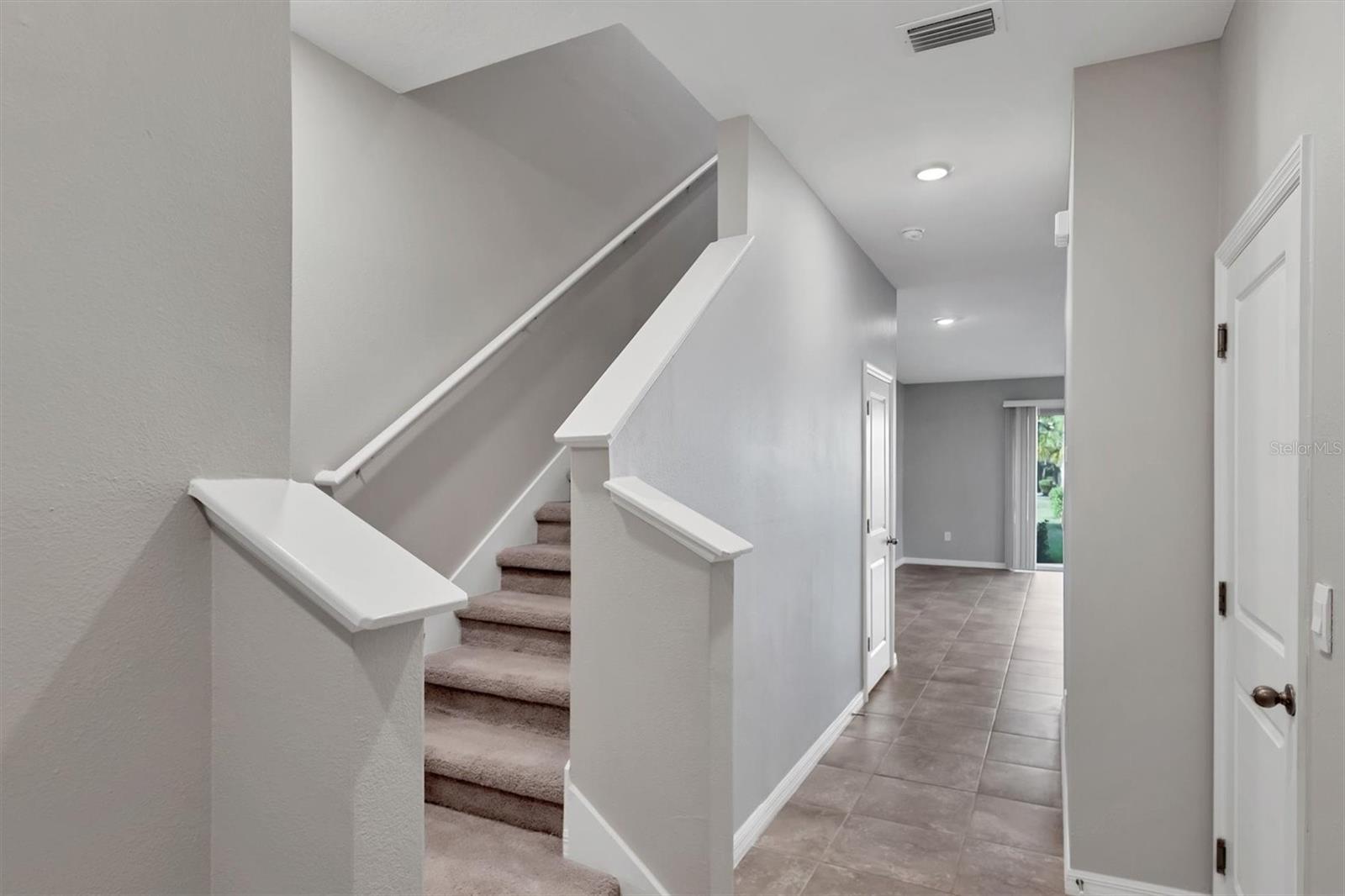 Listing Image #19