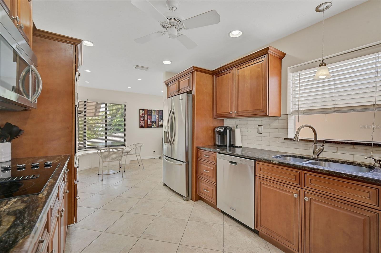 Listing Image #7