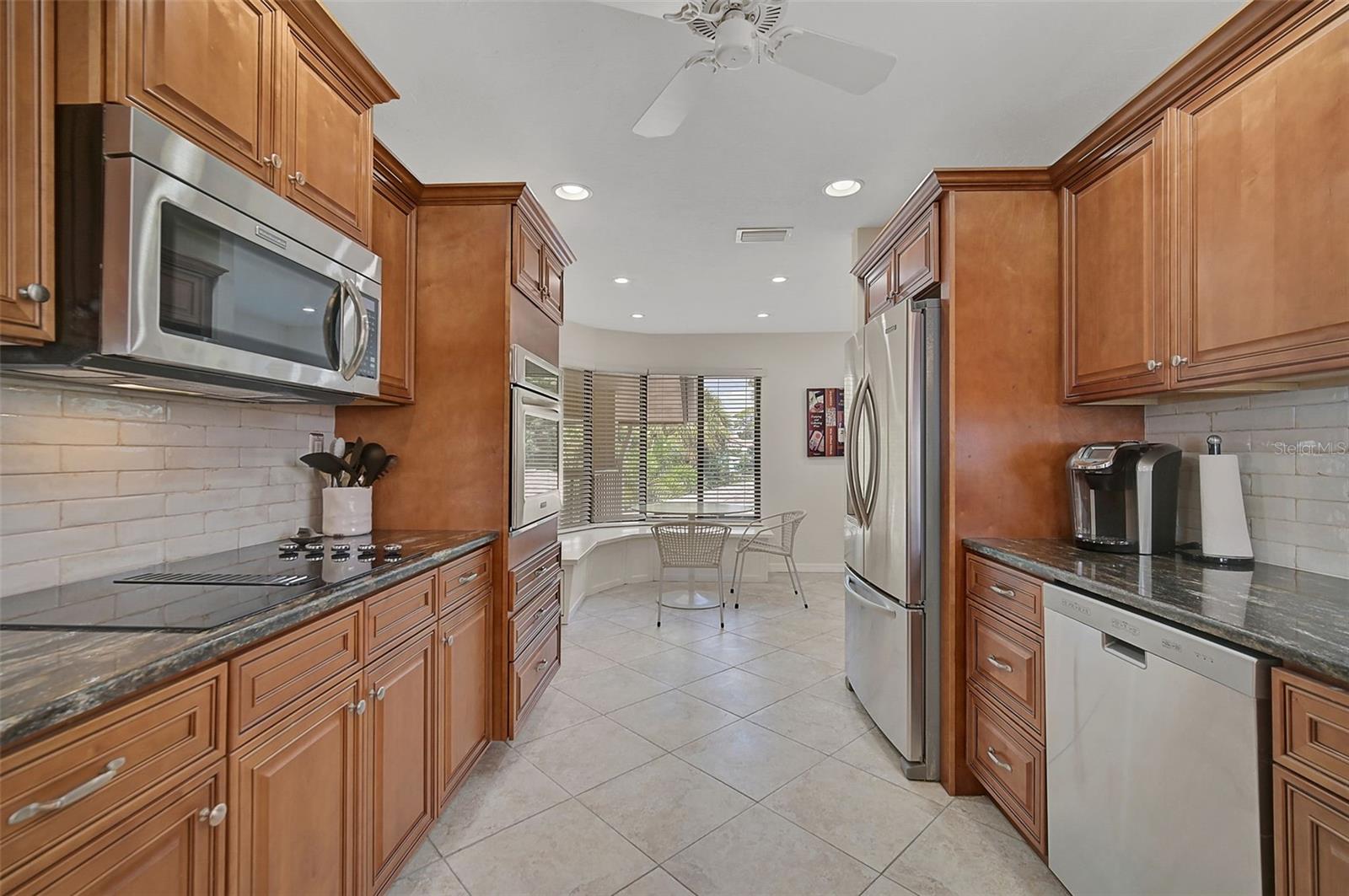 Listing Image #9