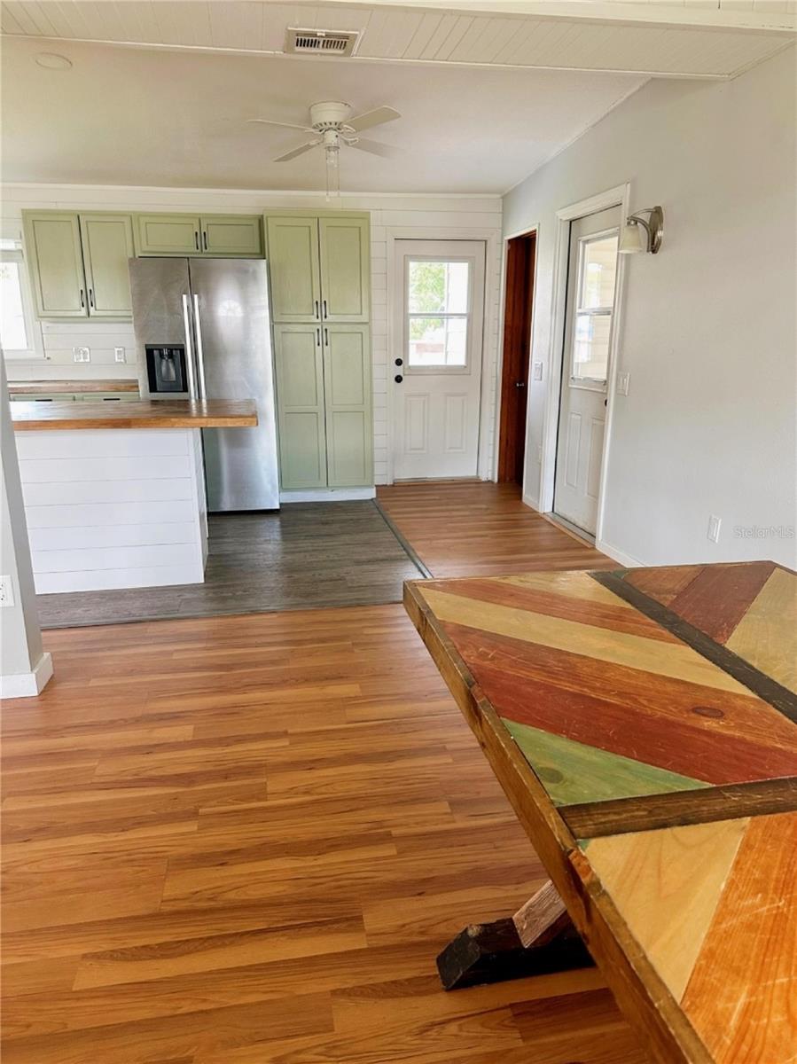 Listing Image #6