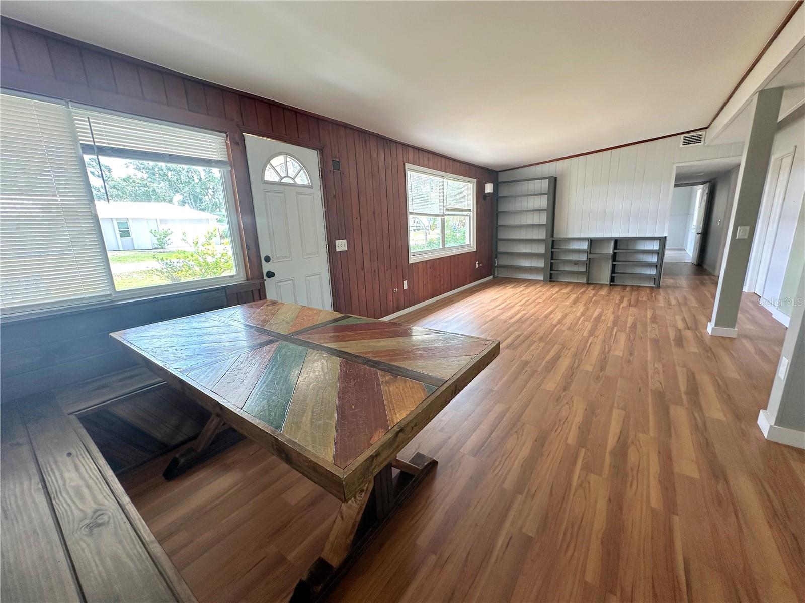 Listing Image #7