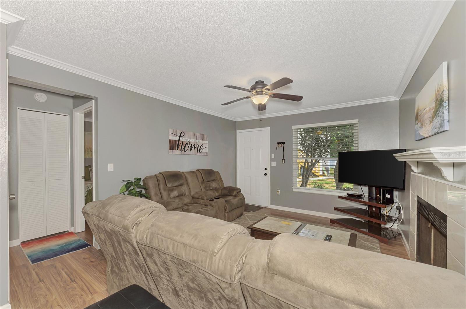 Listing Image #6