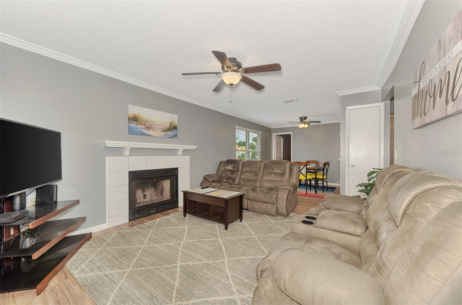 Listing Image #7