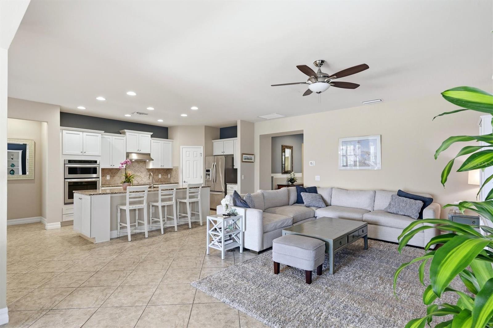 Listing Image #12