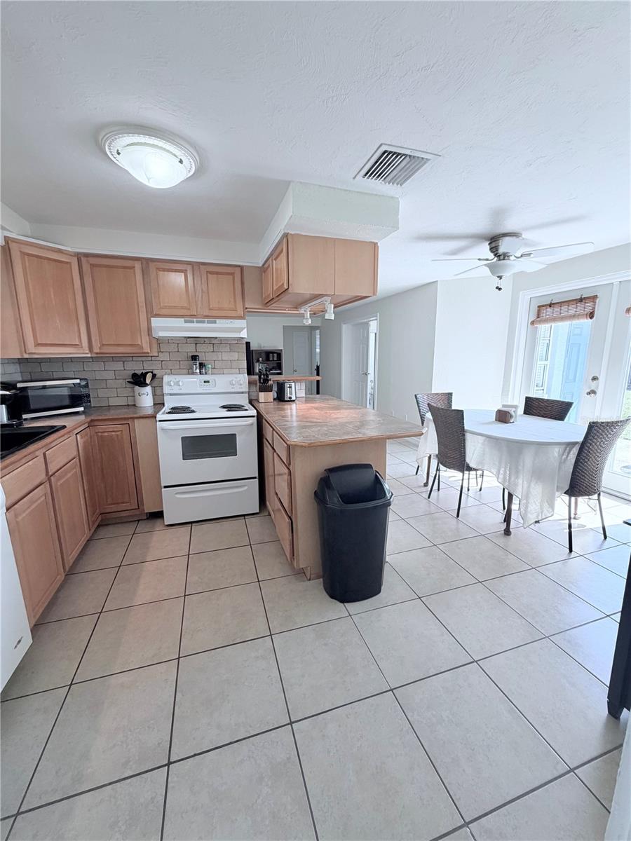 Listing Image #6