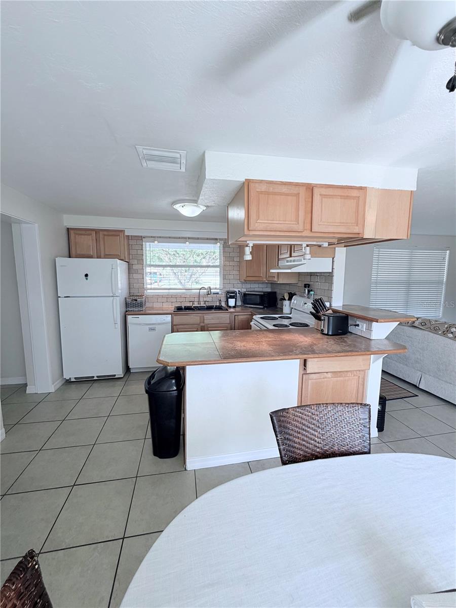 Listing Image #8
