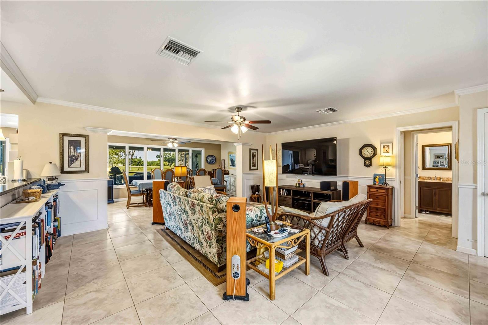 Listing Image #7