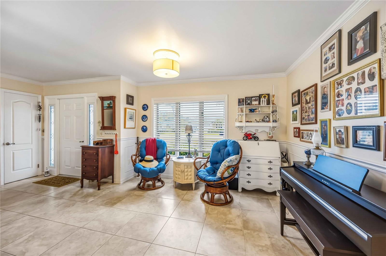 Listing Image #8