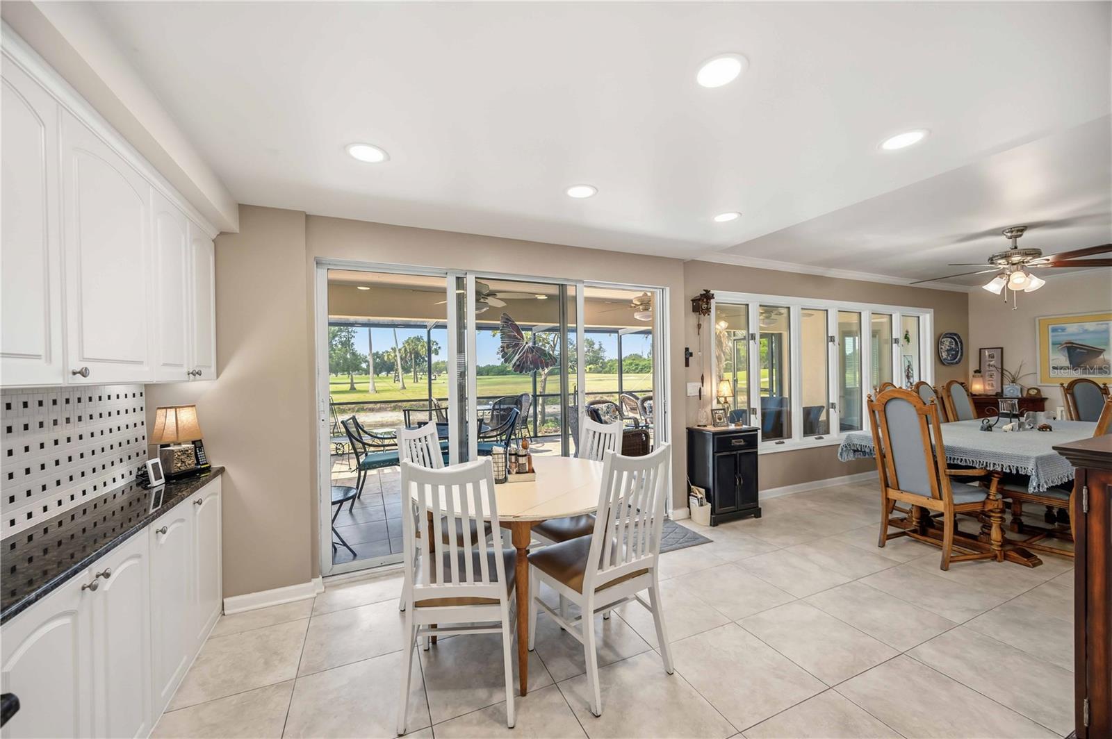Listing Image #11