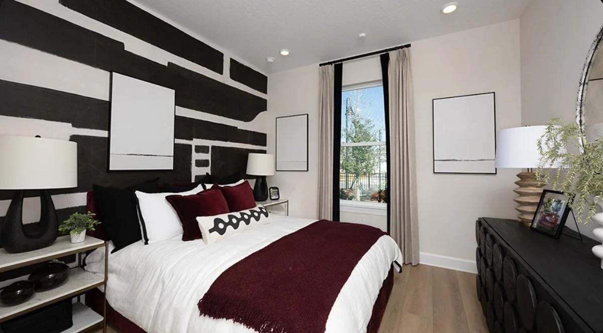 Listing Image #13