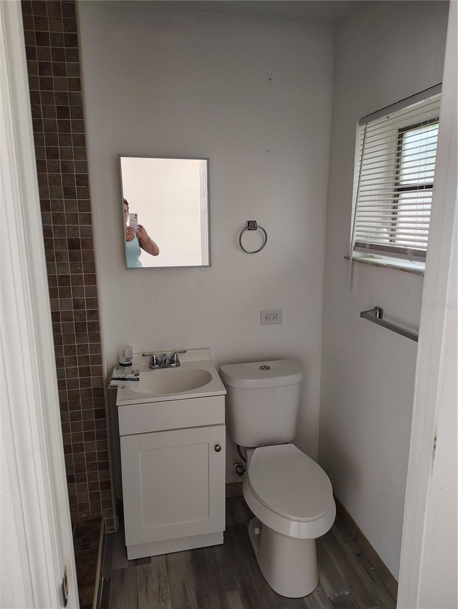 Listing Image #4