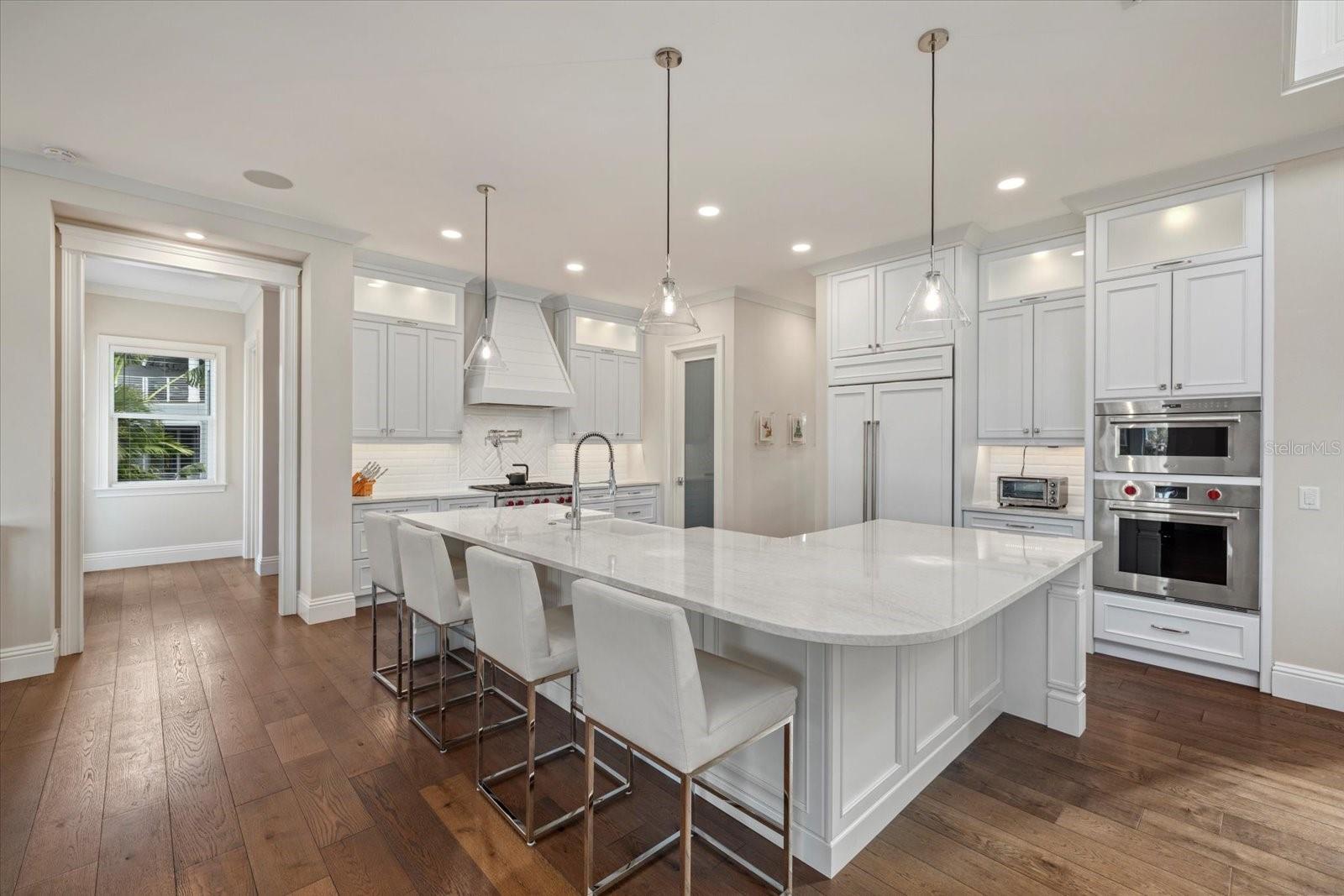 Listing Image #11