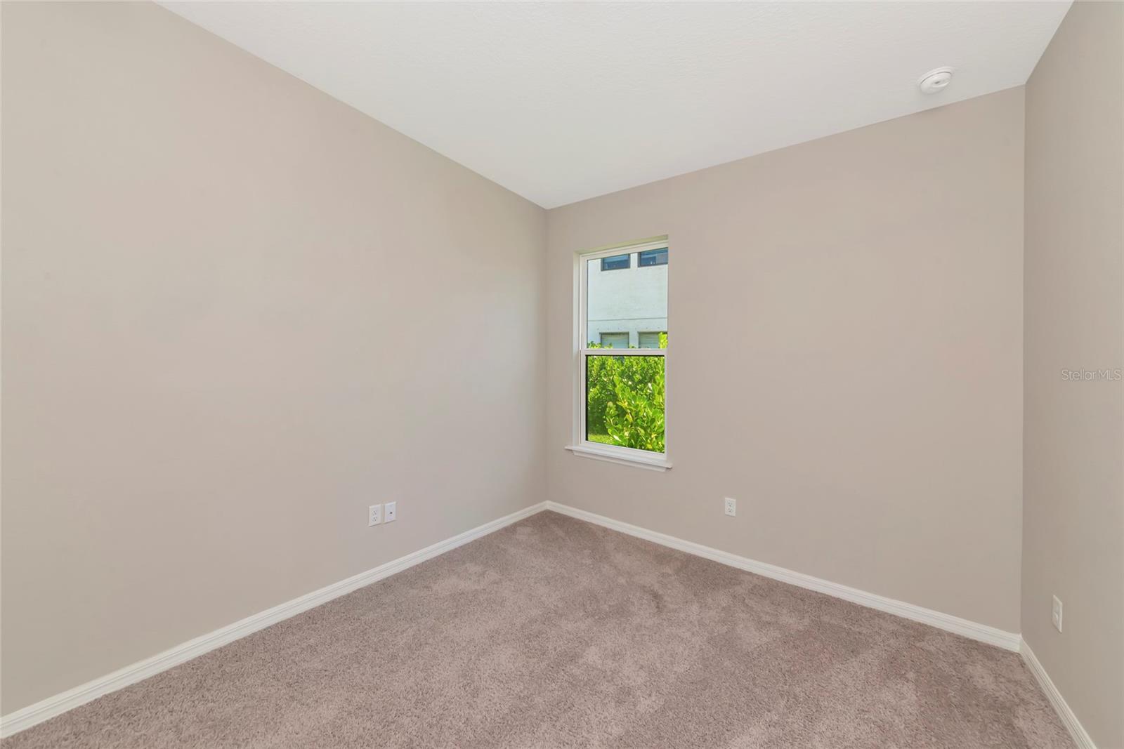Listing Image #32