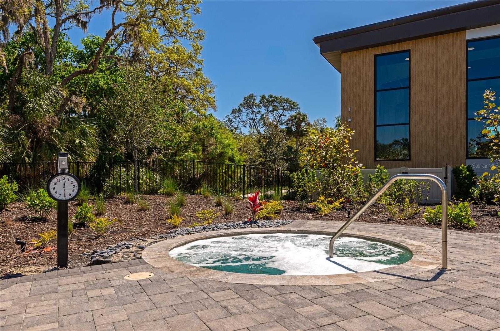 Listing Image #75