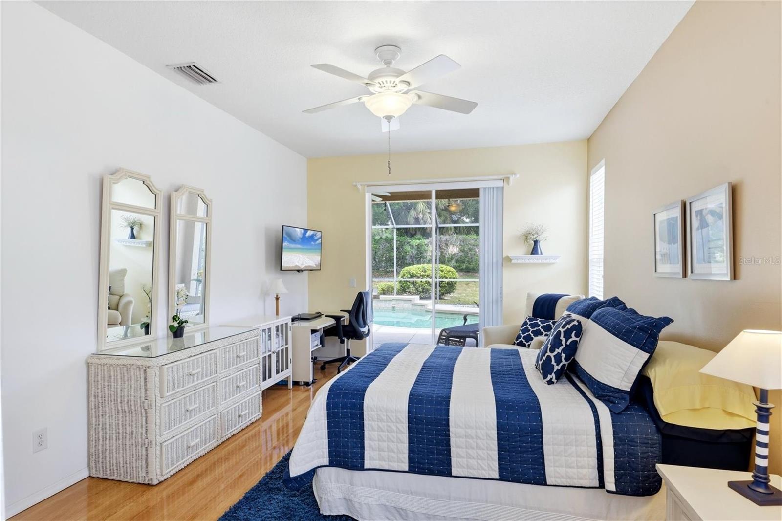 Listing Image #5
