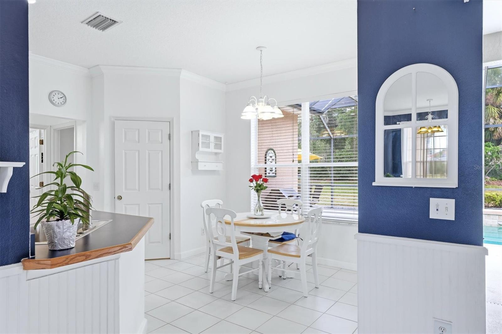 Listing Image #13
