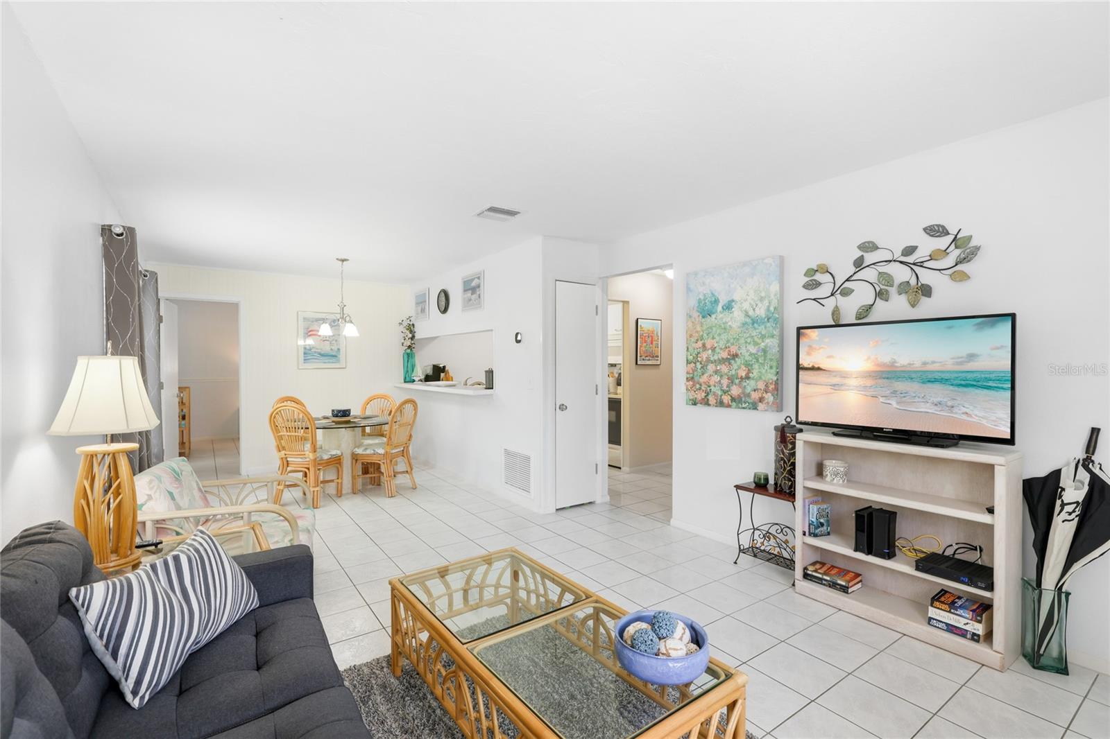 Listing Image #5