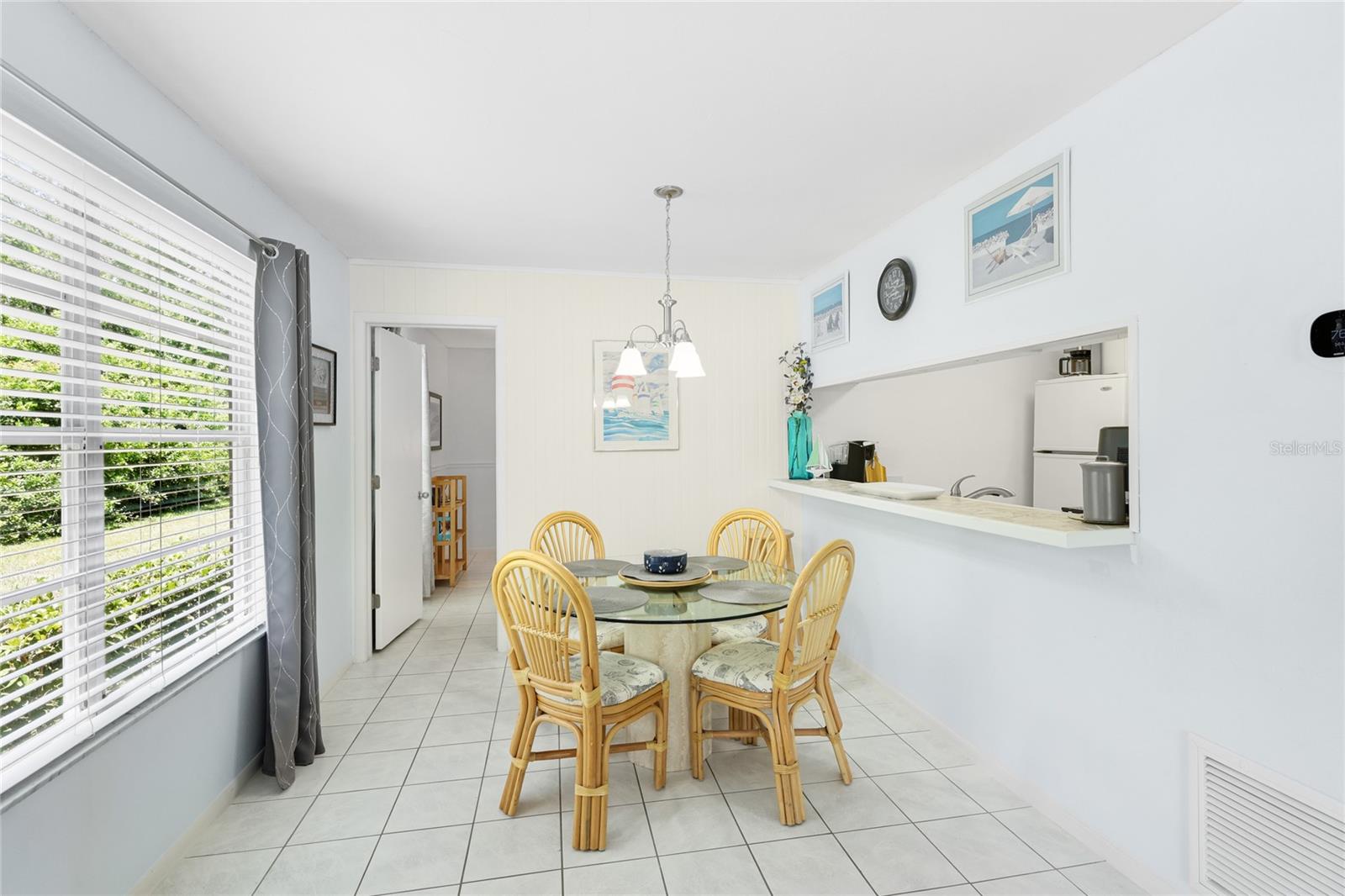 Listing Image #8
