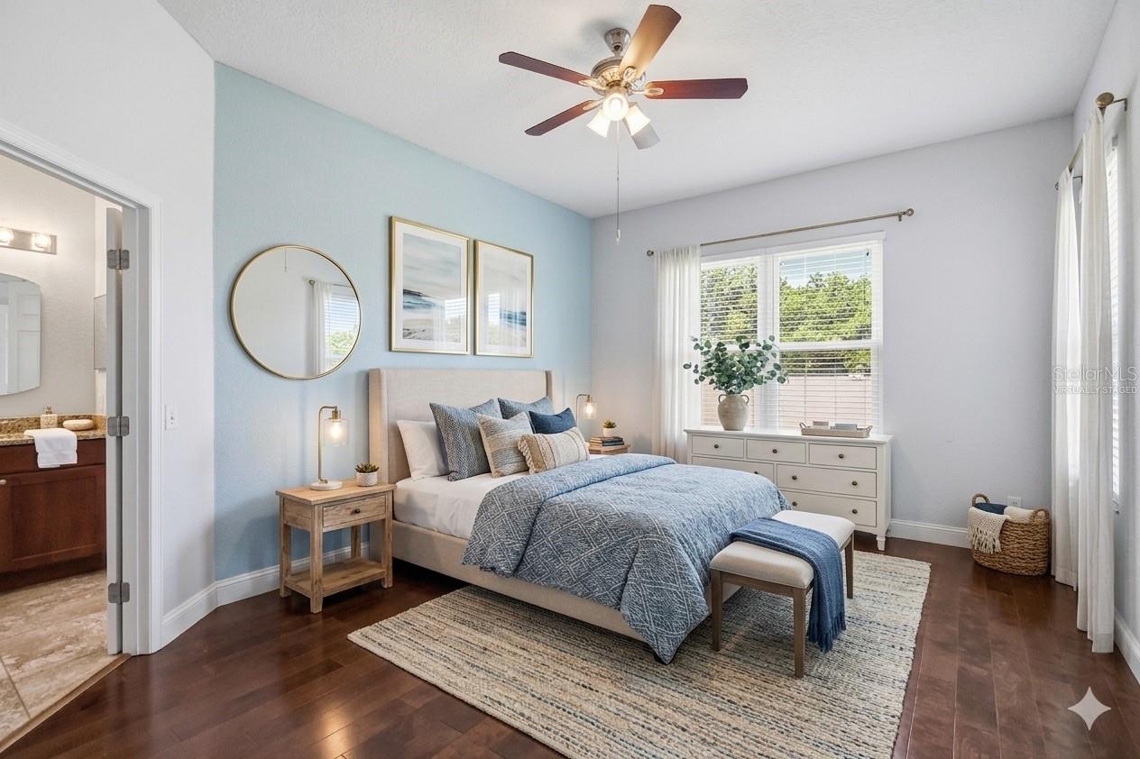 Listing Image #18