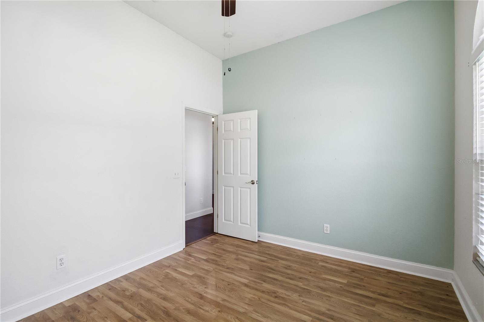 Listing Image #29
