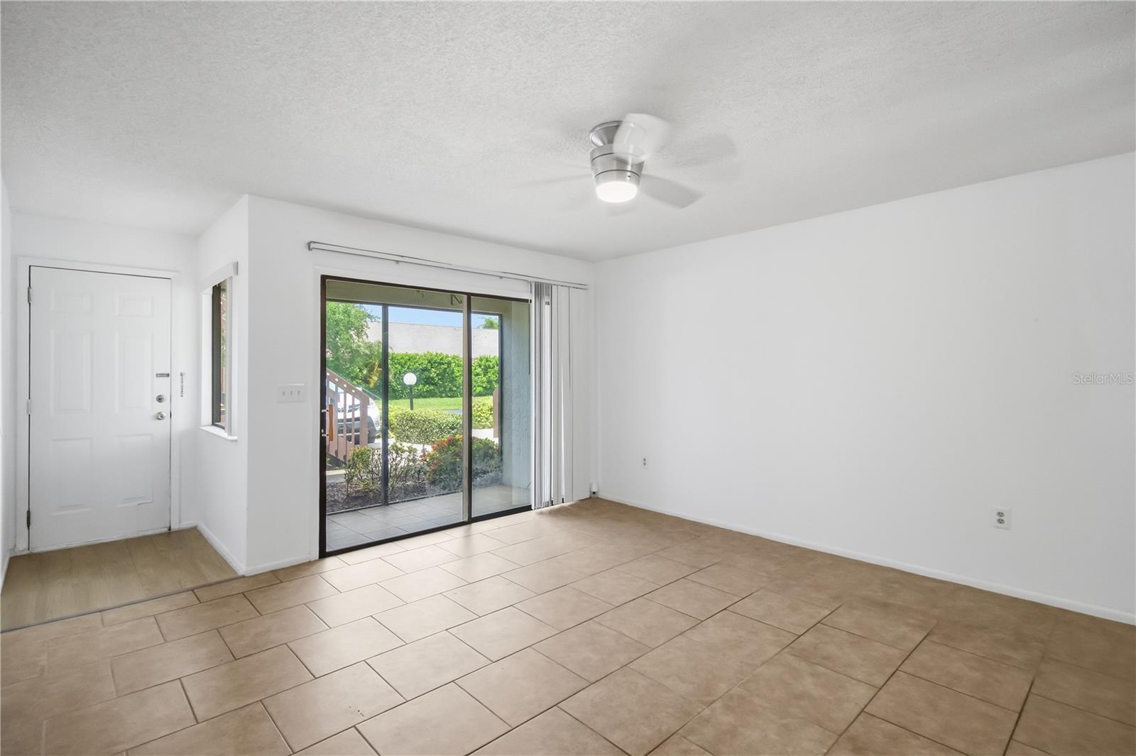 Listing Image #4