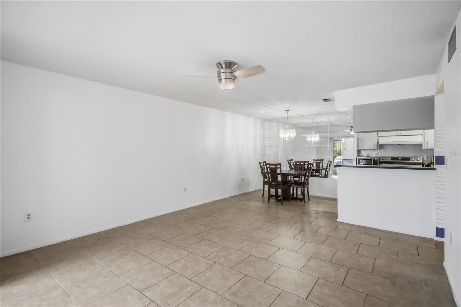 Listing Image #5