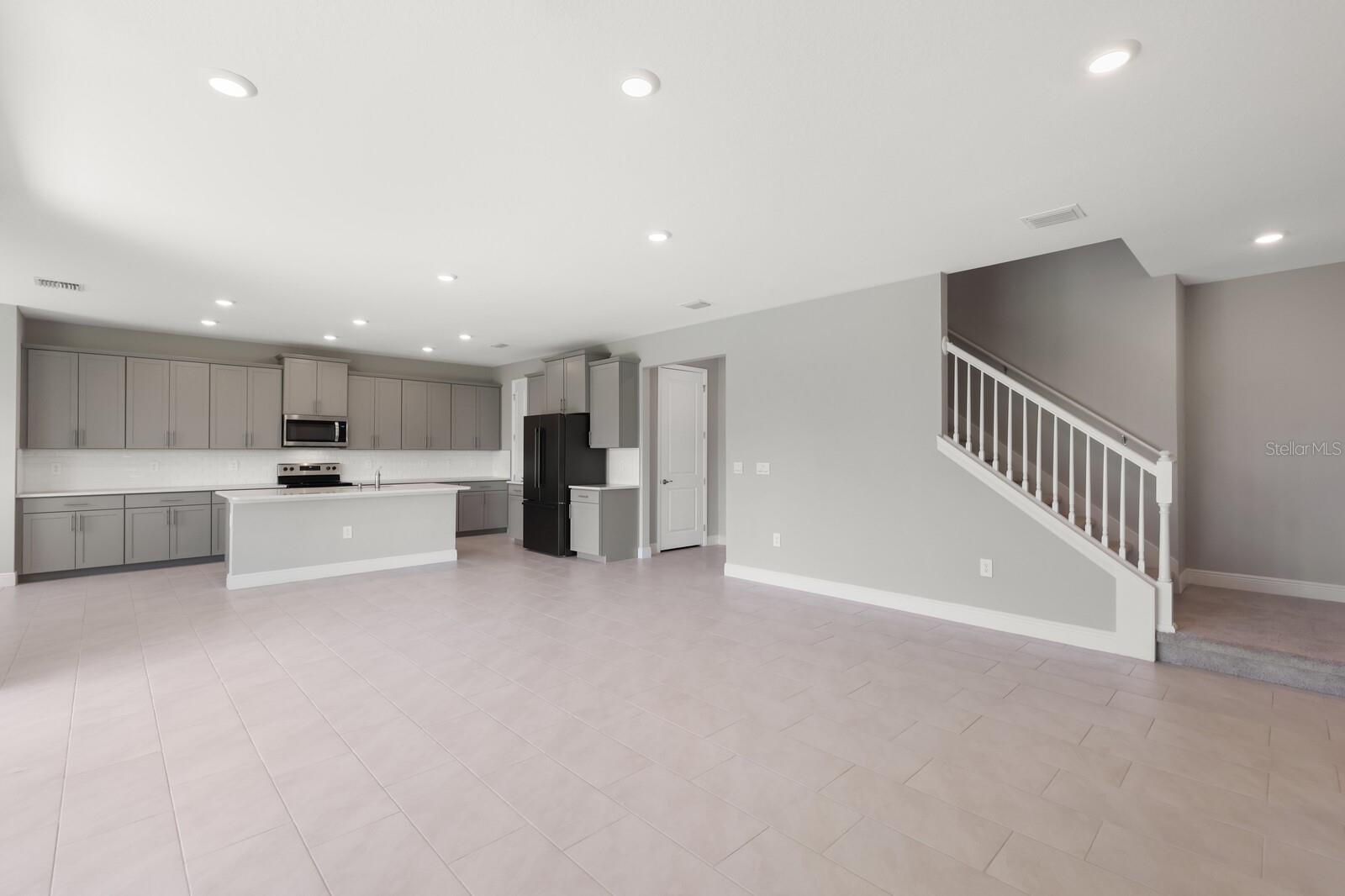 Listing Image #9