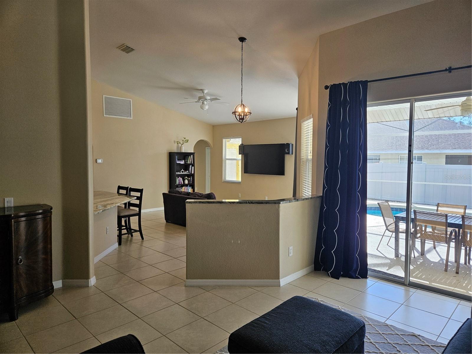 Listing Image #5