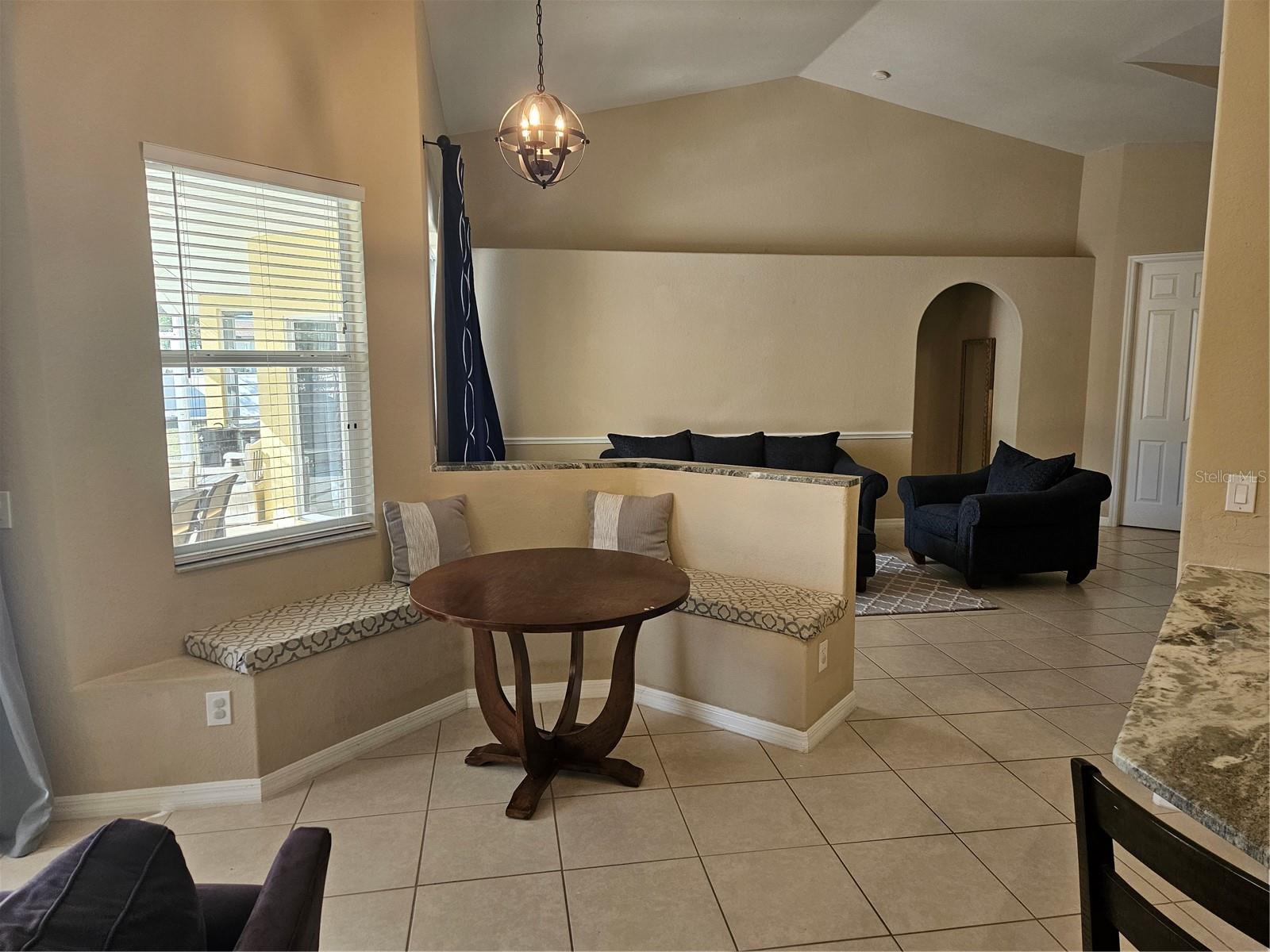 Listing Image #8