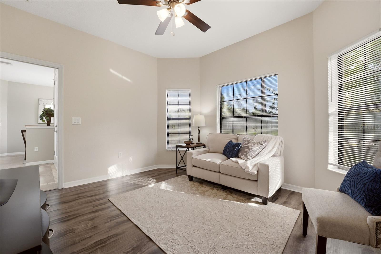 Listing Image #7