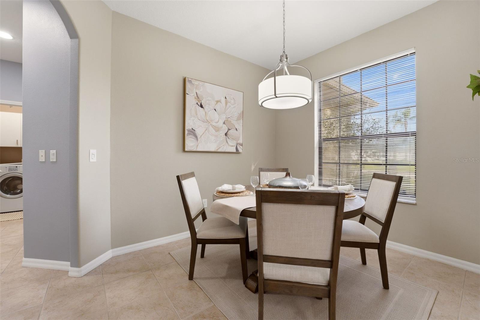 Listing Image #10