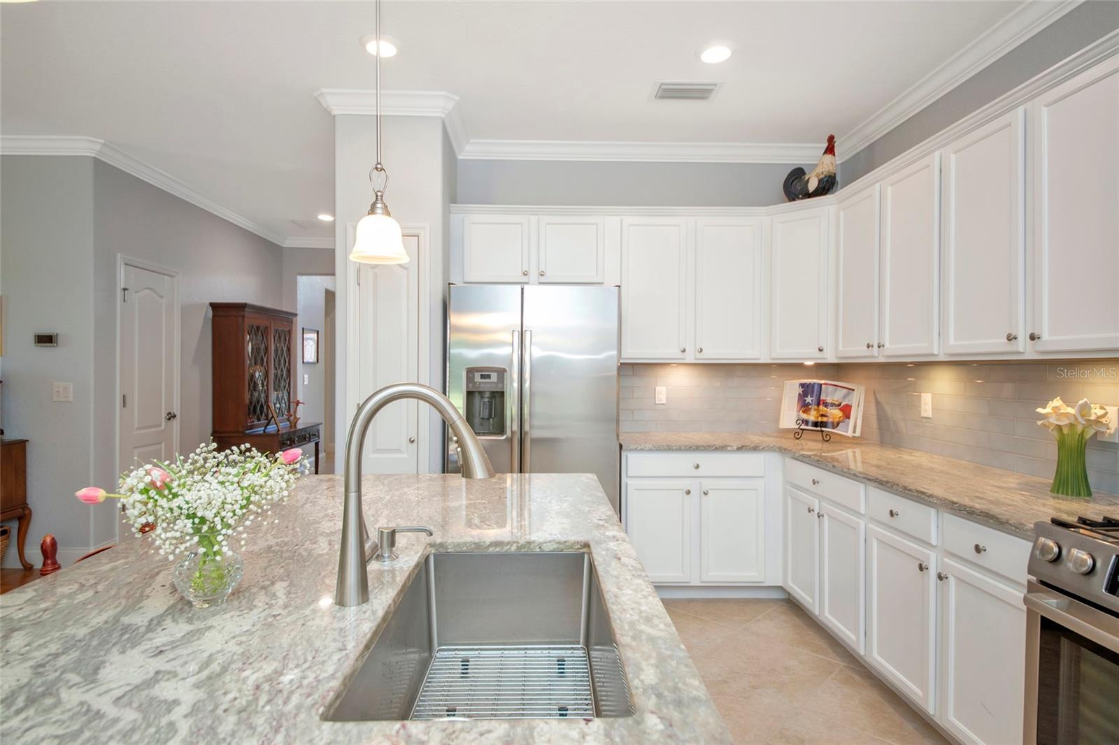 Listing Image #8