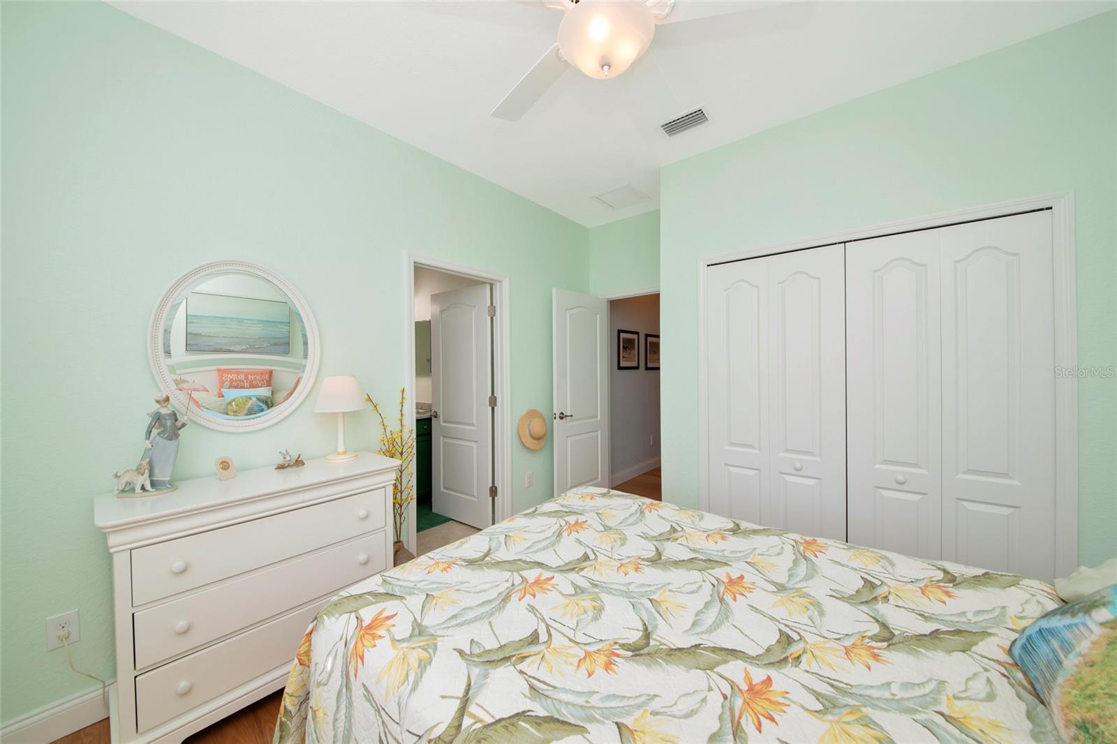 Listing Image #32