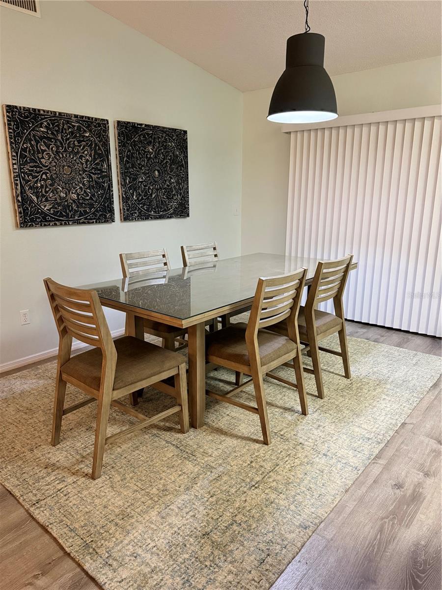 Listing Image #7